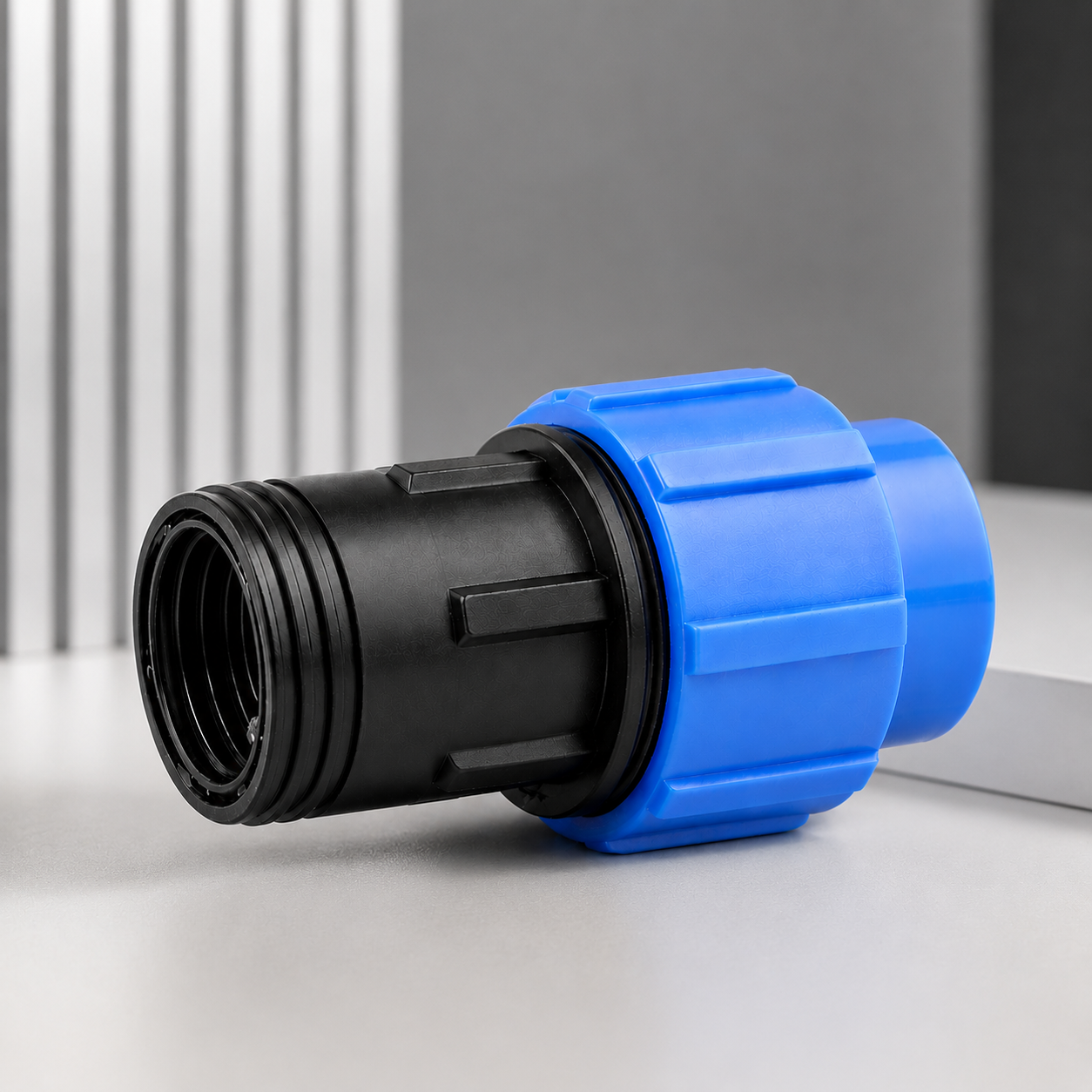 Raccord mâle PEHD bleu et noir pour tuyau irrigation